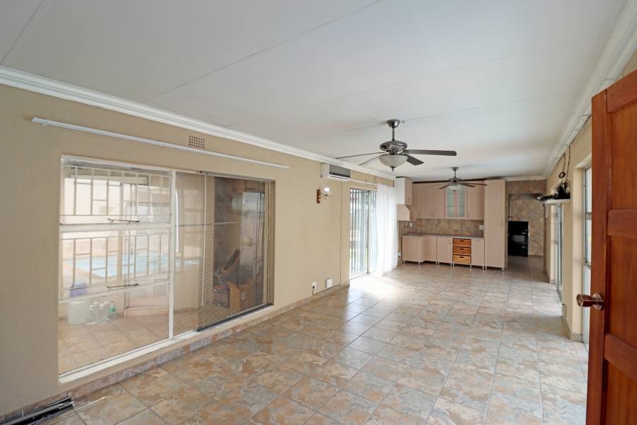 3 Bedroom Property for Sale in Moret Gauteng