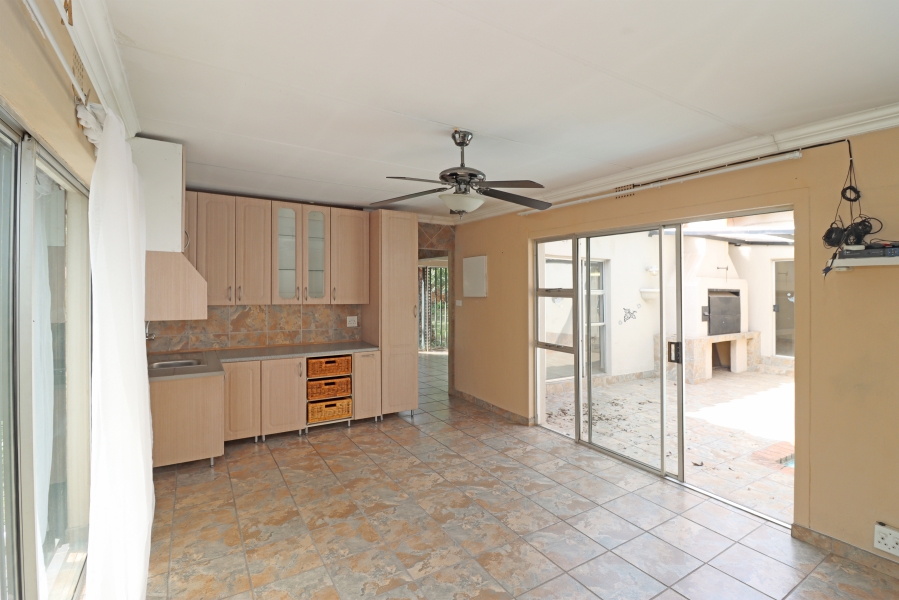 3 Bedroom Property for Sale in Moret Gauteng