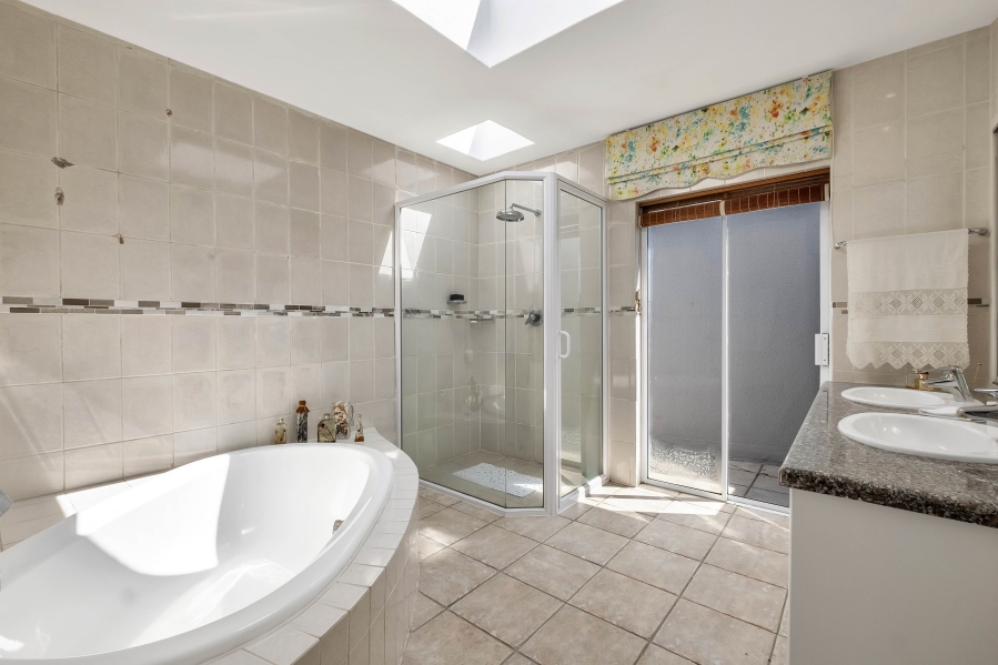 4 Bedroom Property for Sale in Hyde Park Gauteng
