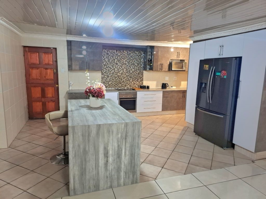 3 Bedroom Property for Sale in Westonaria Gauteng
