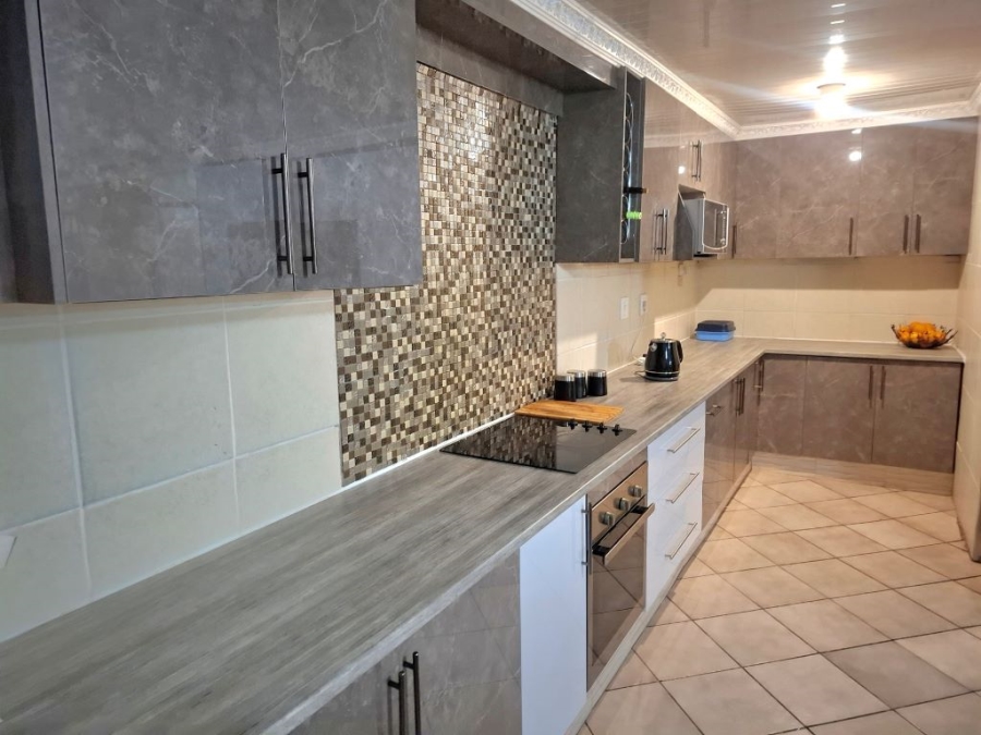 3 Bedroom Property for Sale in Westonaria Gauteng