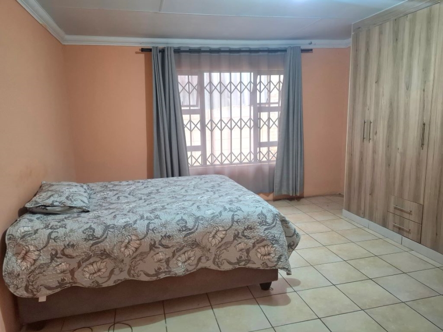 3 Bedroom Property for Sale in Westonaria Gauteng