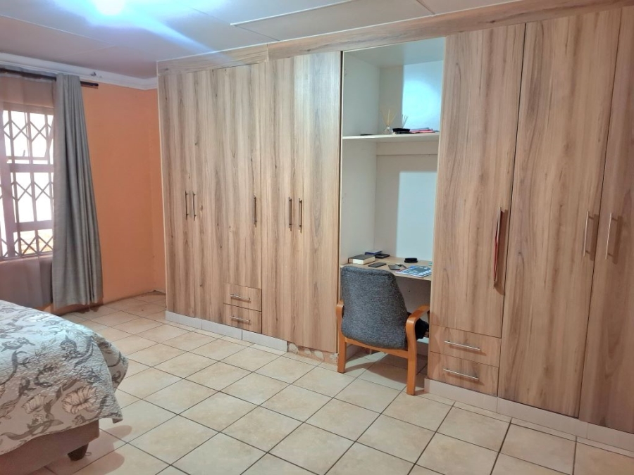 3 Bedroom Property for Sale in Westonaria Gauteng