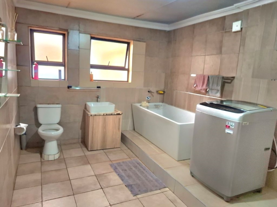 3 Bedroom Property for Sale in Westonaria Gauteng