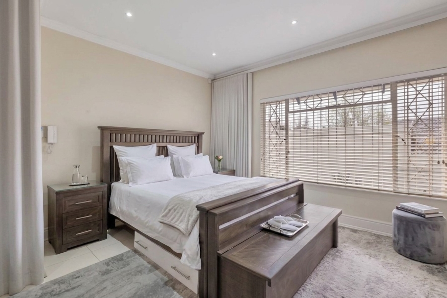 4 Bedroom Property for Sale in Emmarentia Gauteng