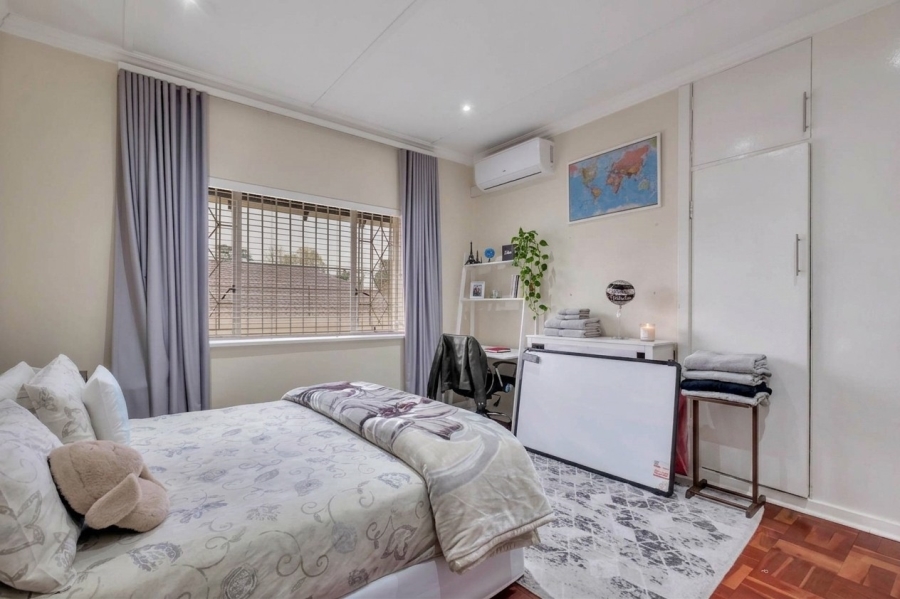 4 Bedroom Property for Sale in Emmarentia Gauteng