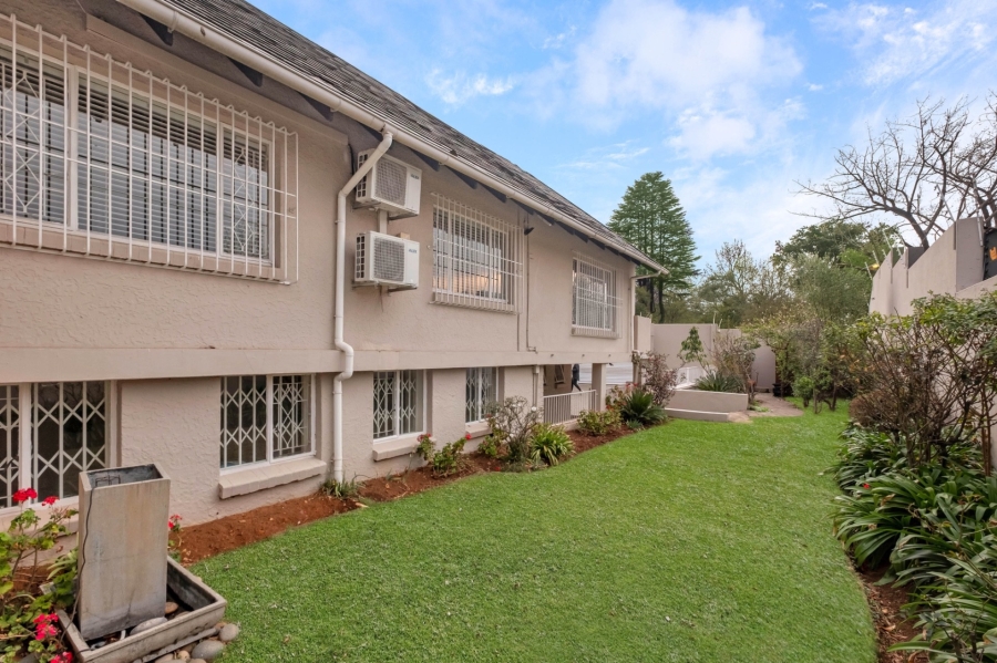 4 Bedroom Property for Sale in Emmarentia Gauteng