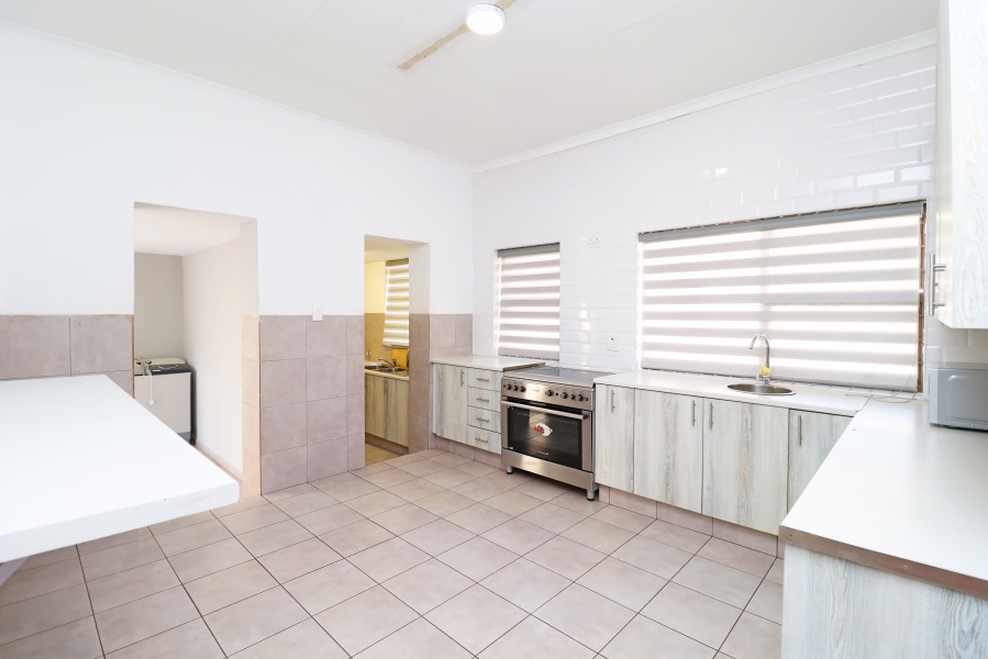 5 Bedroom Property for Sale in Winston Ridge Gauteng