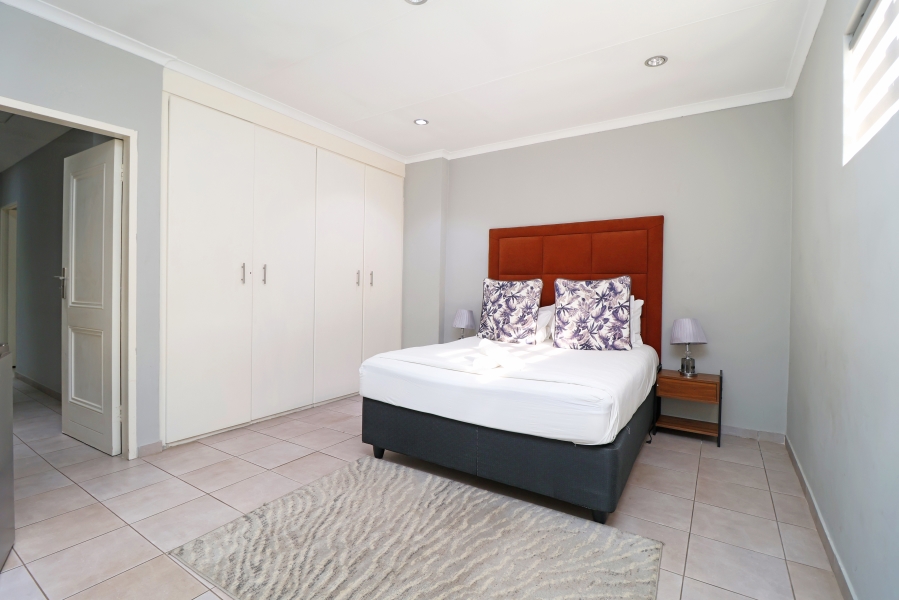 5 Bedroom Property for Sale in Winston Ridge Gauteng