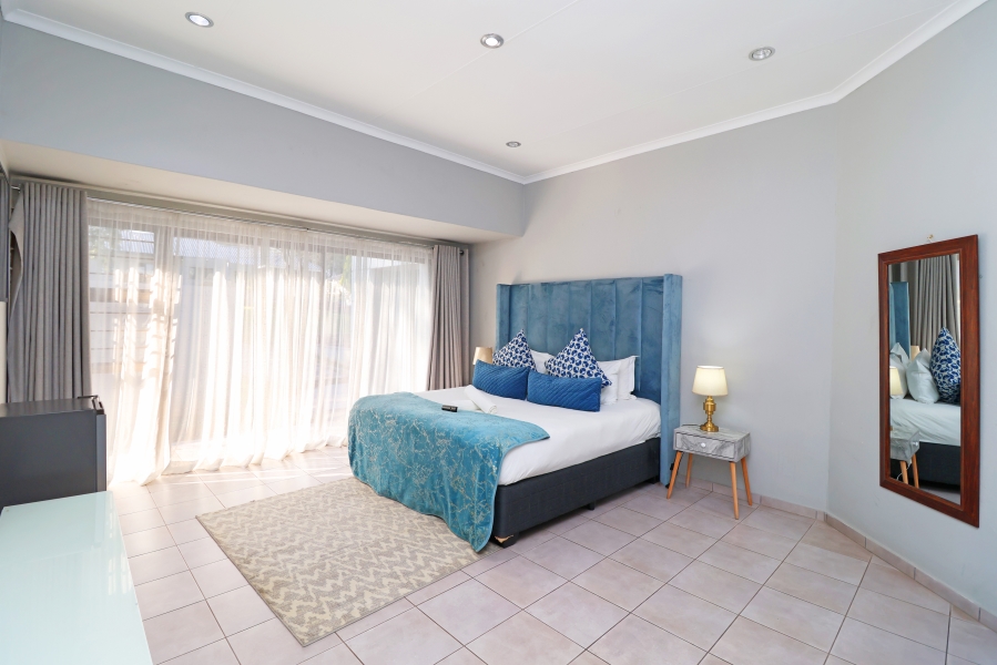 5 Bedroom Property for Sale in Winston Ridge Gauteng