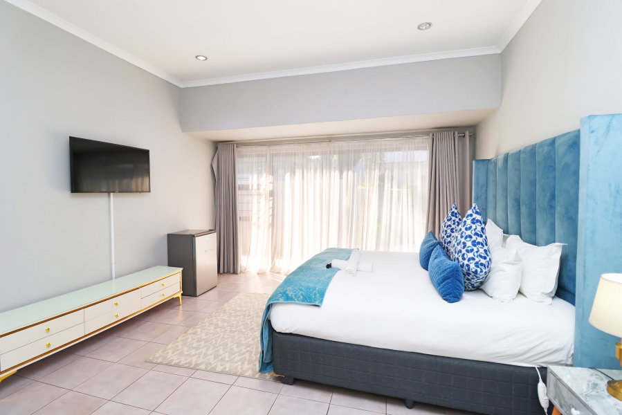 5 Bedroom Property for Sale in Winston Ridge Gauteng