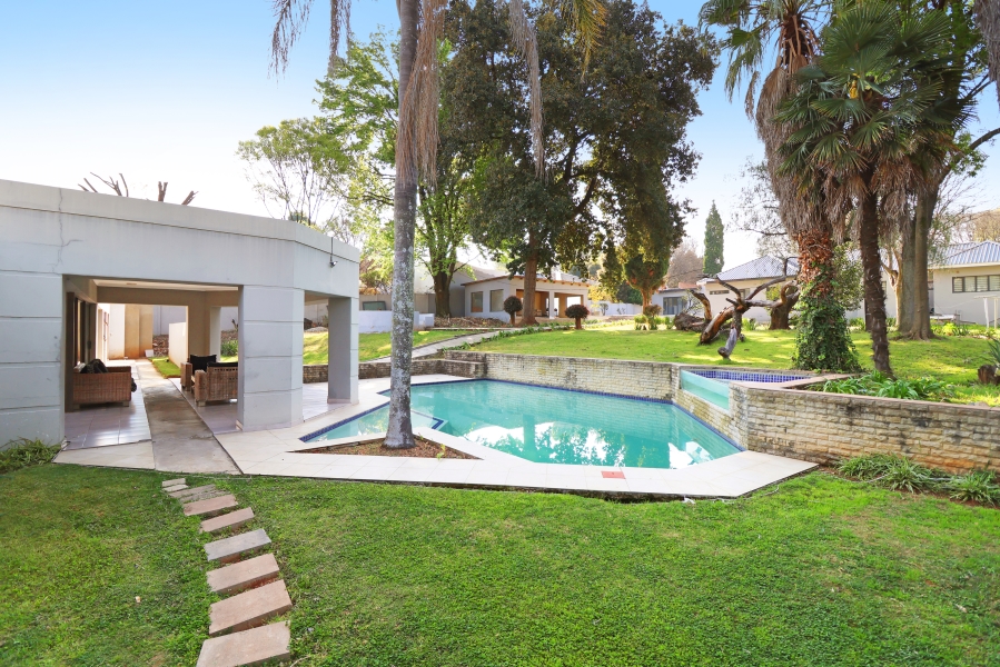 5 Bedroom Property for Sale in Winston Ridge Gauteng
