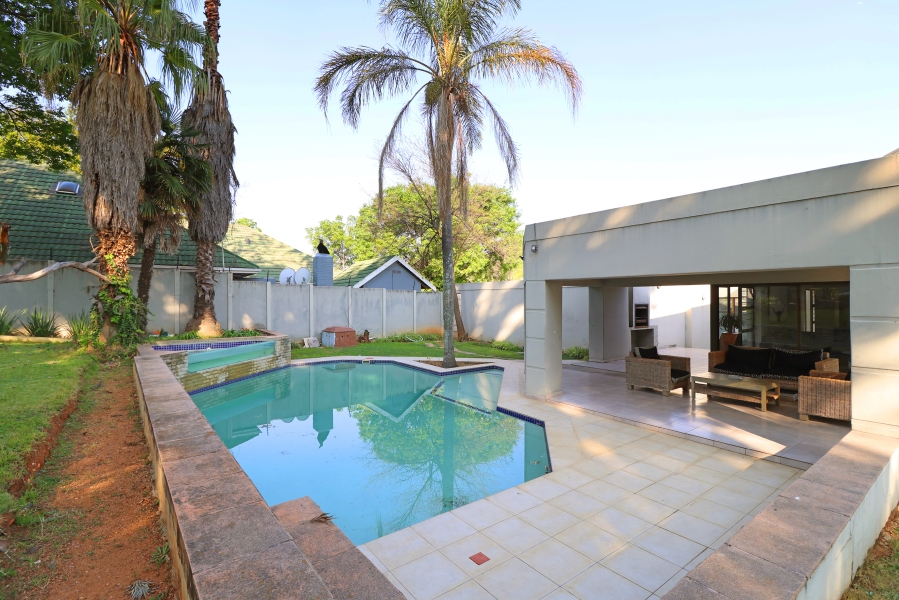 5 Bedroom Property for Sale in Winston Ridge Gauteng