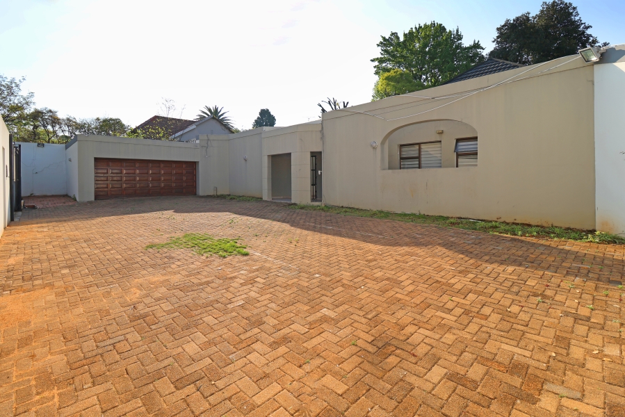 5 Bedroom Property for Sale in Winston Ridge Gauteng