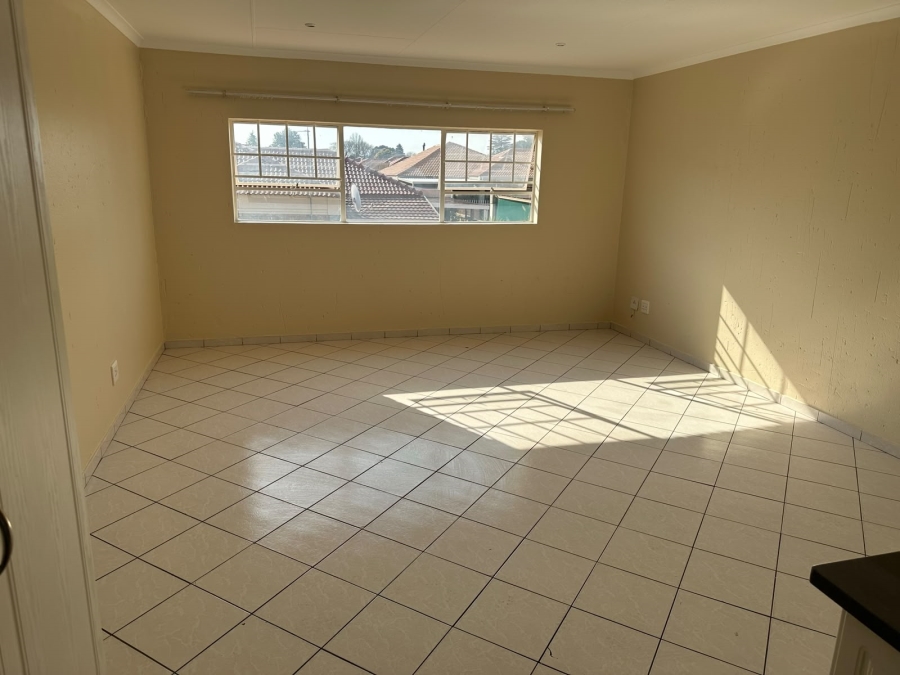 To Let 2 Bedroom Property for Rent in Kenleaf Gauteng
