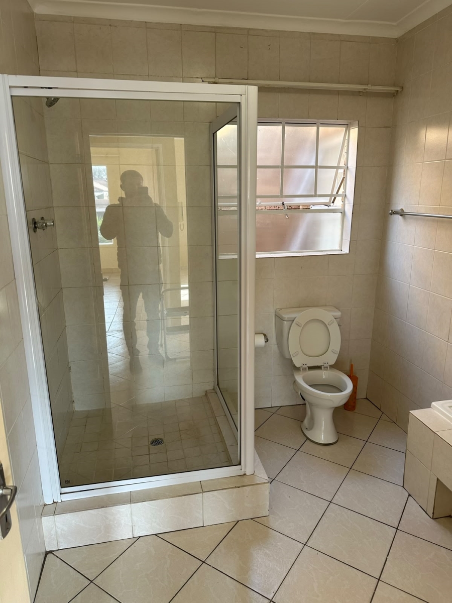 To Let 2 Bedroom Property for Rent in Kenleaf Gauteng
