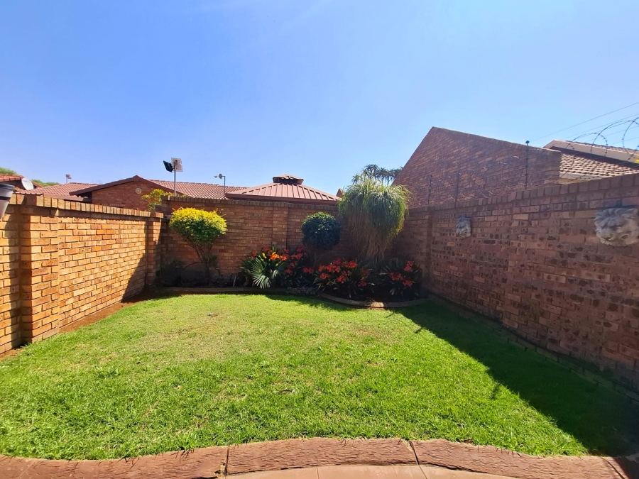 3 Bedroom Property for Sale in Dal Fouche Gauteng