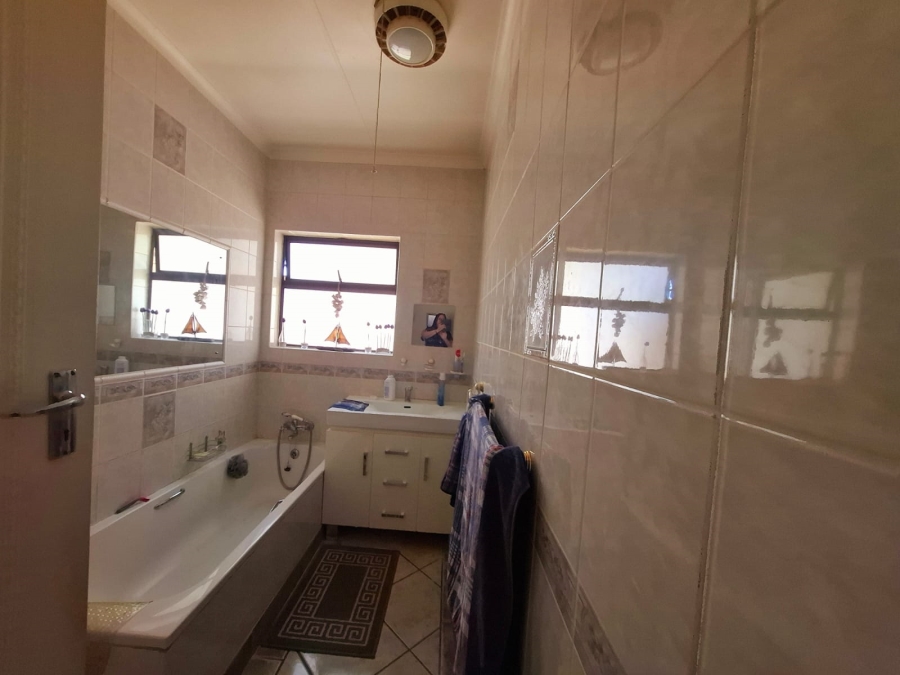 3 Bedroom Property for Sale in Dal Fouche Gauteng
