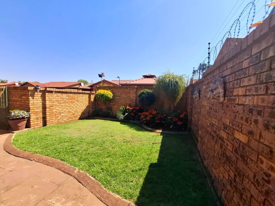 3 Bedroom Property for Sale in Dal Fouche Gauteng