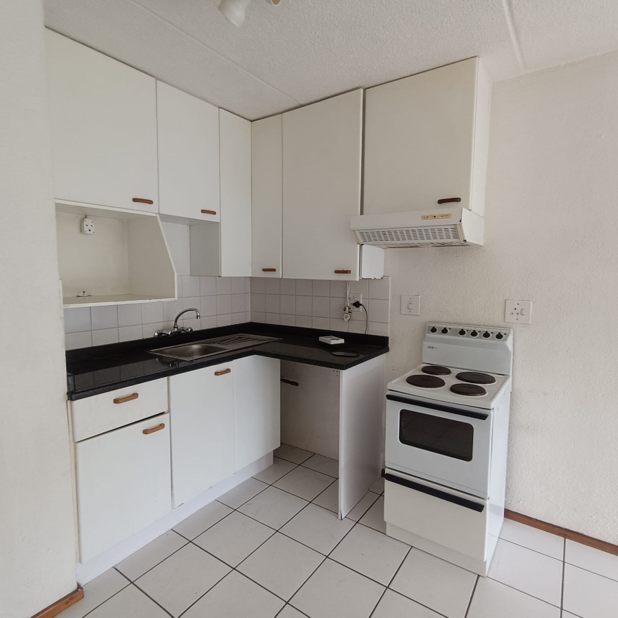 To Let 2 Bedroom Property for Rent in Westdene Gauteng