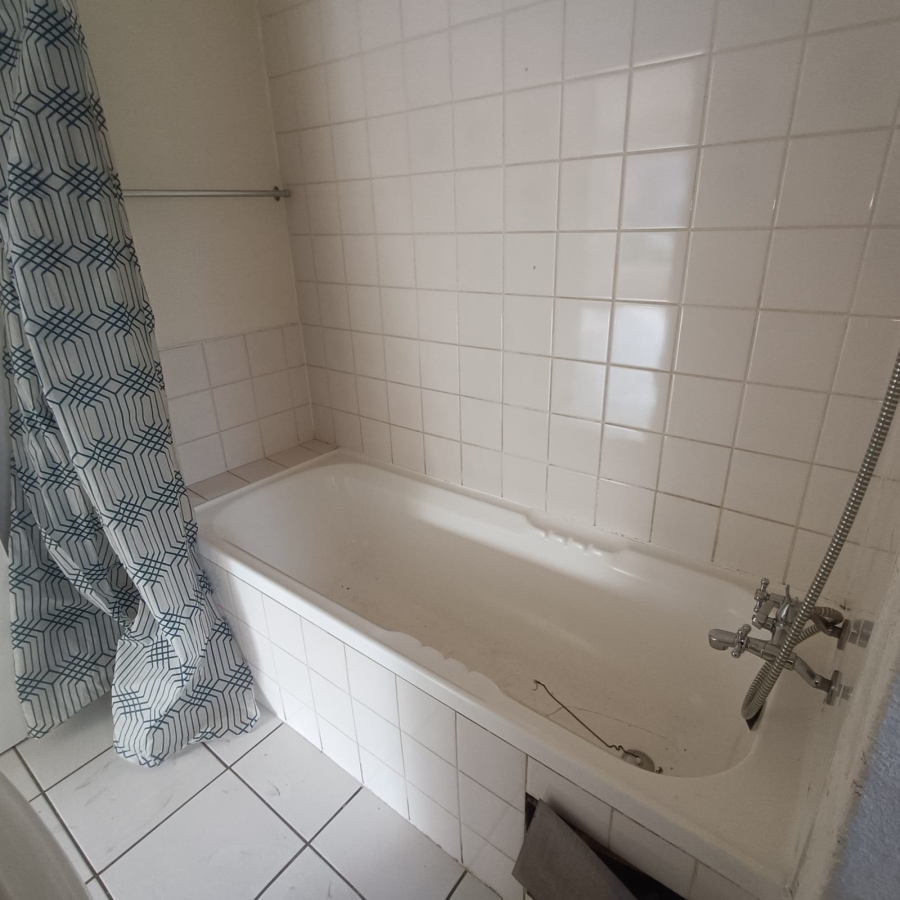 To Let 2 Bedroom Property for Rent in Westdene Gauteng