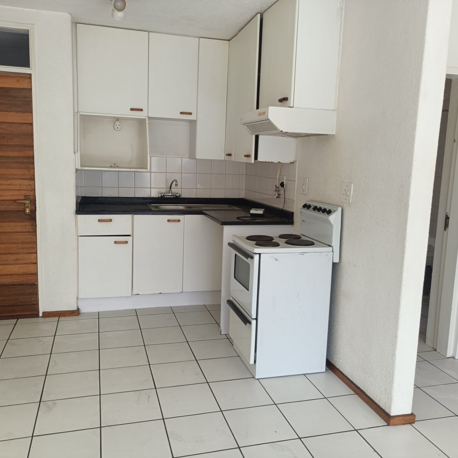 To Let 2 Bedroom Property for Rent in Westdene Gauteng