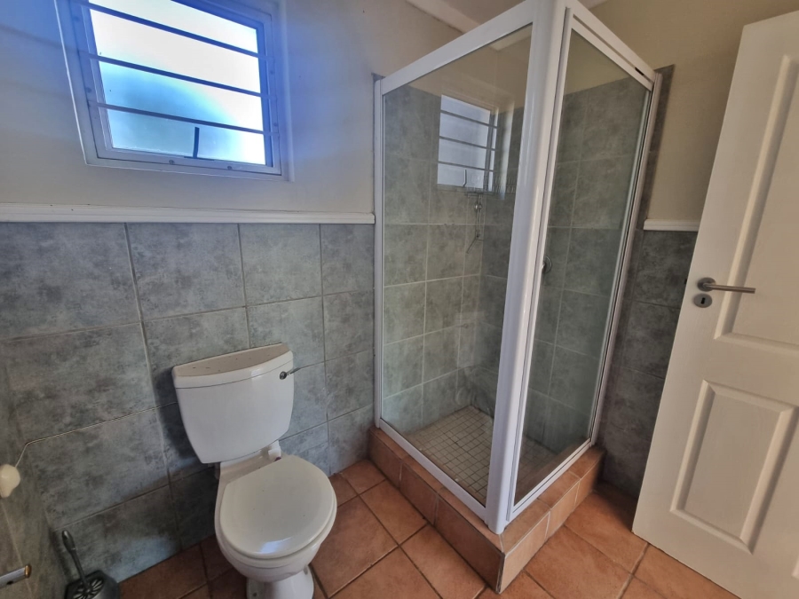 To Let 5 Bedroom Property for Rent in Raslouw Gauteng