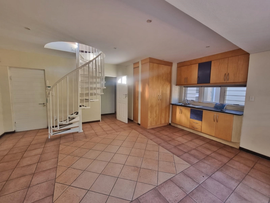 To Let 5 Bedroom Property for Rent in Raslouw Gauteng