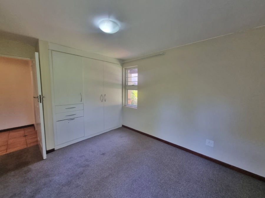 To Let 5 Bedroom Property for Rent in Raslouw Gauteng