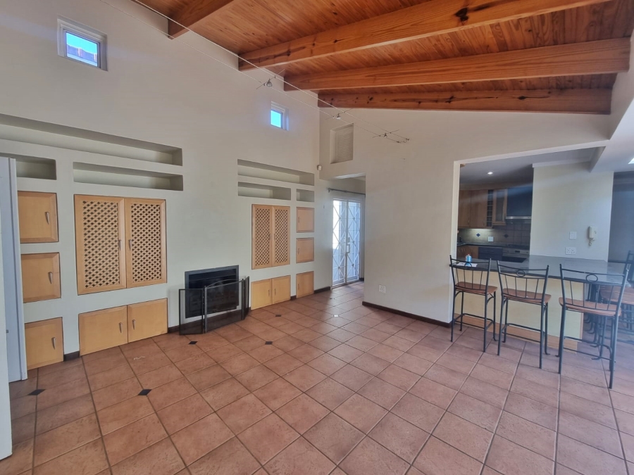 To Let 5 Bedroom Property for Rent in Raslouw Gauteng