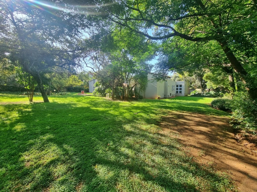 To Let 5 Bedroom Property for Rent in Raslouw Gauteng