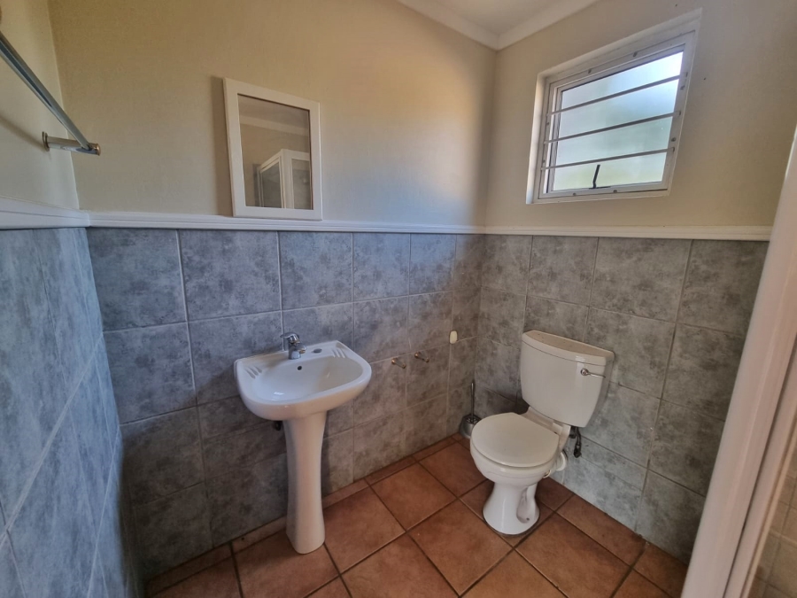 5 Bedroom Property for Sale in Raslouw Gauteng