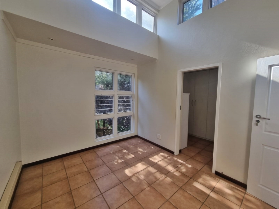 5 Bedroom Property for Sale in Raslouw Gauteng