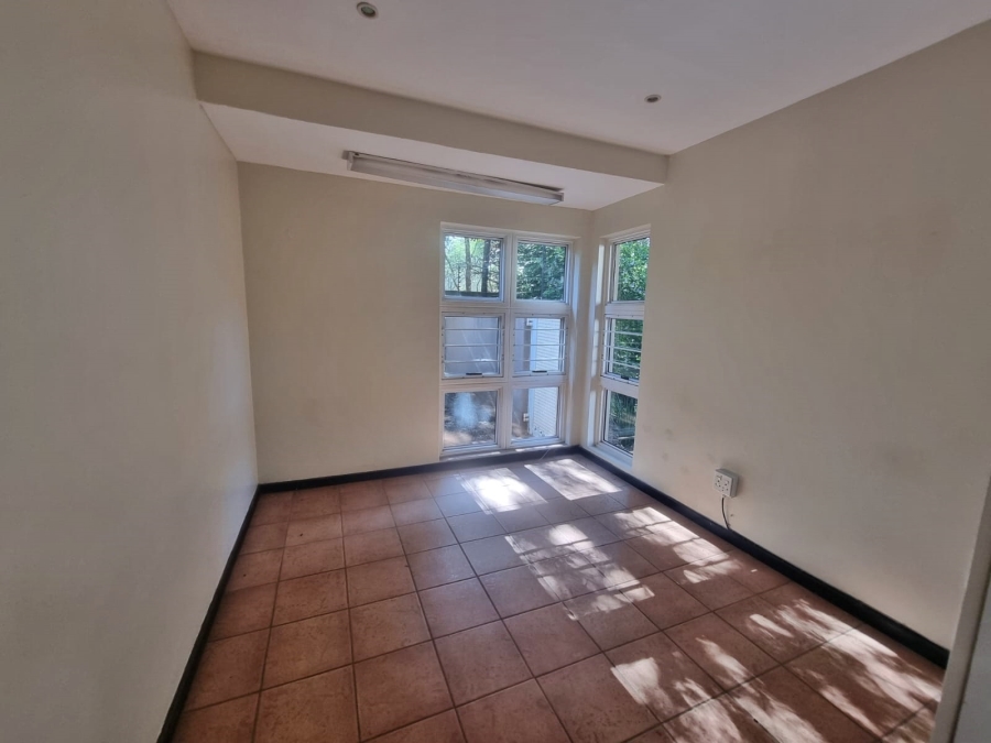 5 Bedroom Property for Sale in Raslouw Gauteng