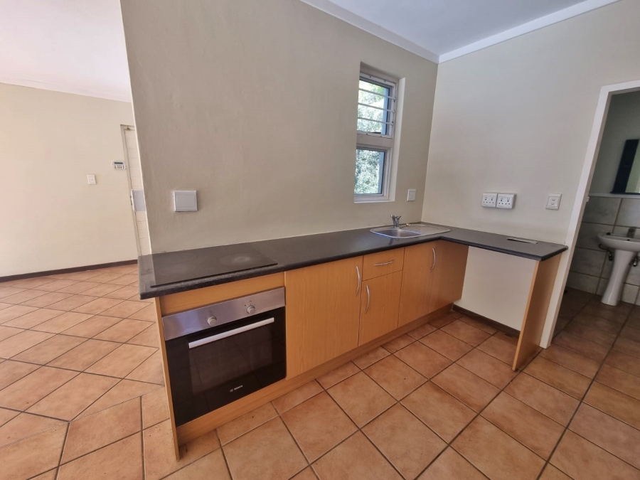 5 Bedroom Property for Sale in Raslouw Gauteng