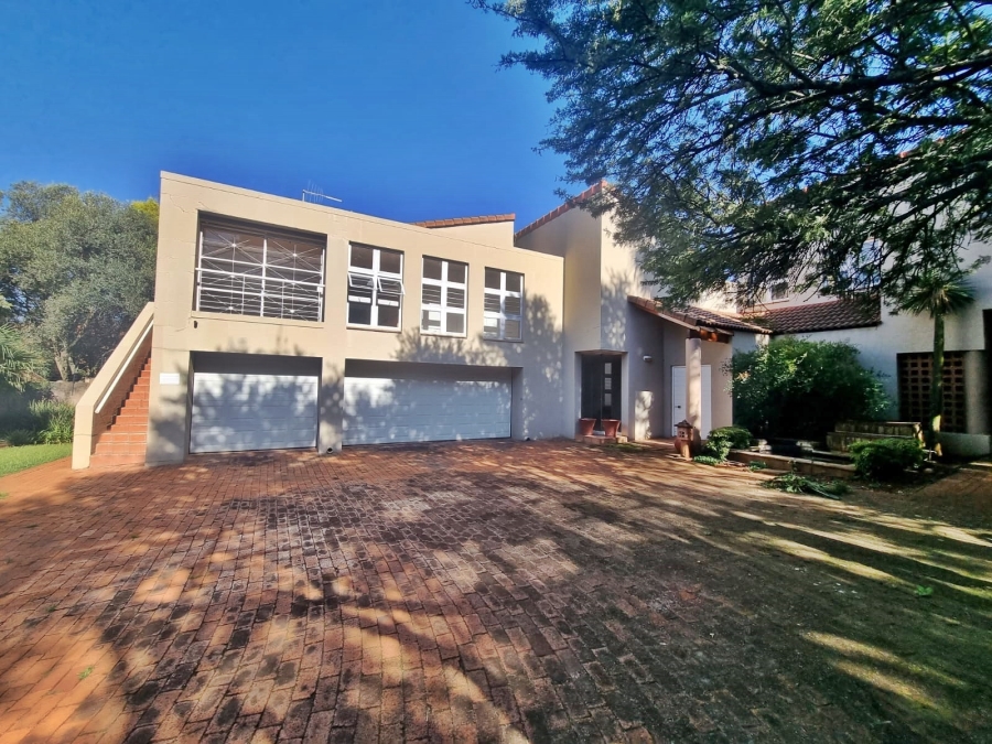 5 Bedroom Property for Sale in Raslouw Gauteng