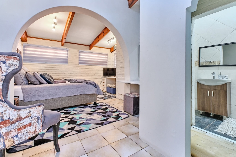 To Let 5 Bedroom Property for Rent in Rivonia Gauteng
