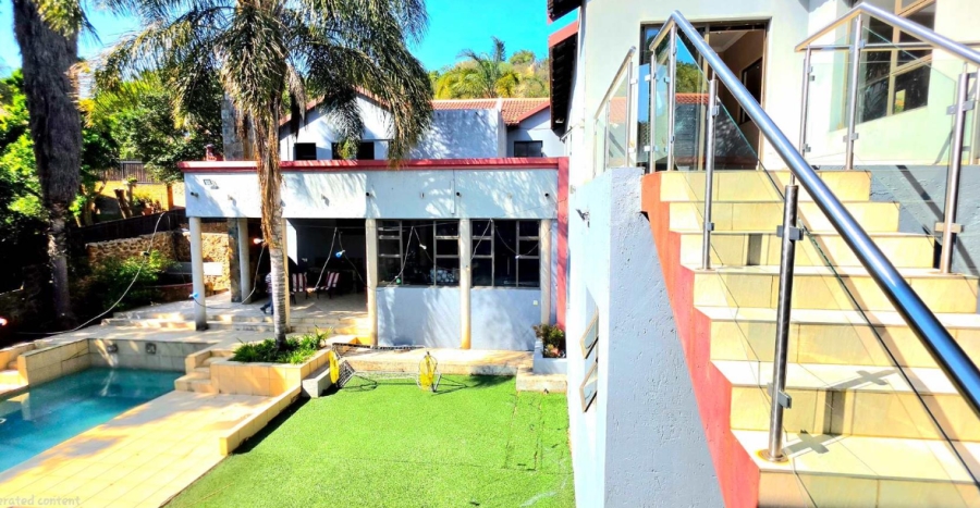 7 Bedroom Property for Sale in Glenvista Gauteng