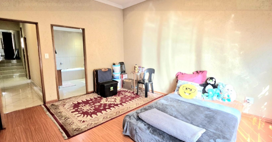 7 Bedroom Property for Sale in Glenvista Gauteng