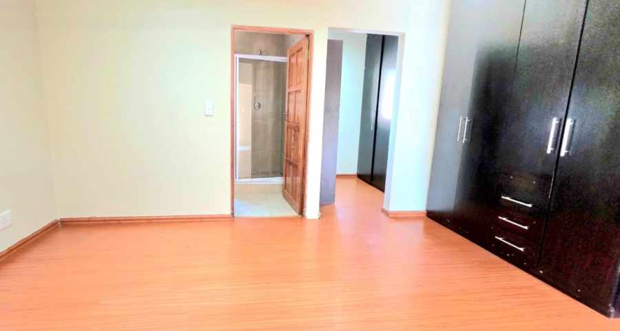 7 Bedroom Property for Sale in Glenvista Gauteng