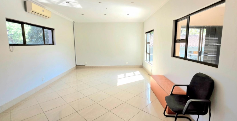 7 Bedroom Property for Sale in Glenvista Gauteng