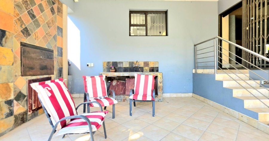 7 Bedroom Property for Sale in Glenvista Gauteng