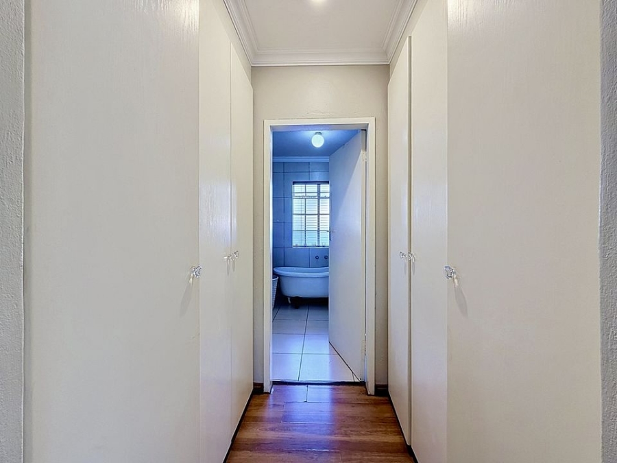 3 Bedroom Property for Sale in Faerie Glen Gauteng