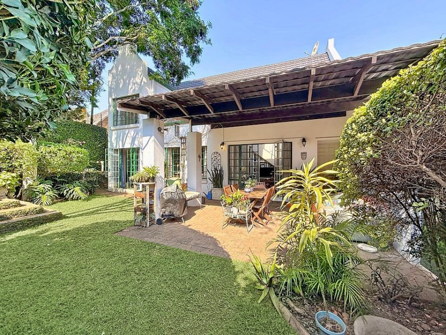 3 Bedroom Property for Sale in Faerie Glen Gauteng