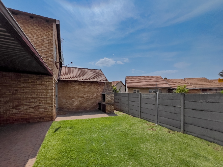 4 Bedroom Property for Sale in Pomona Gauteng