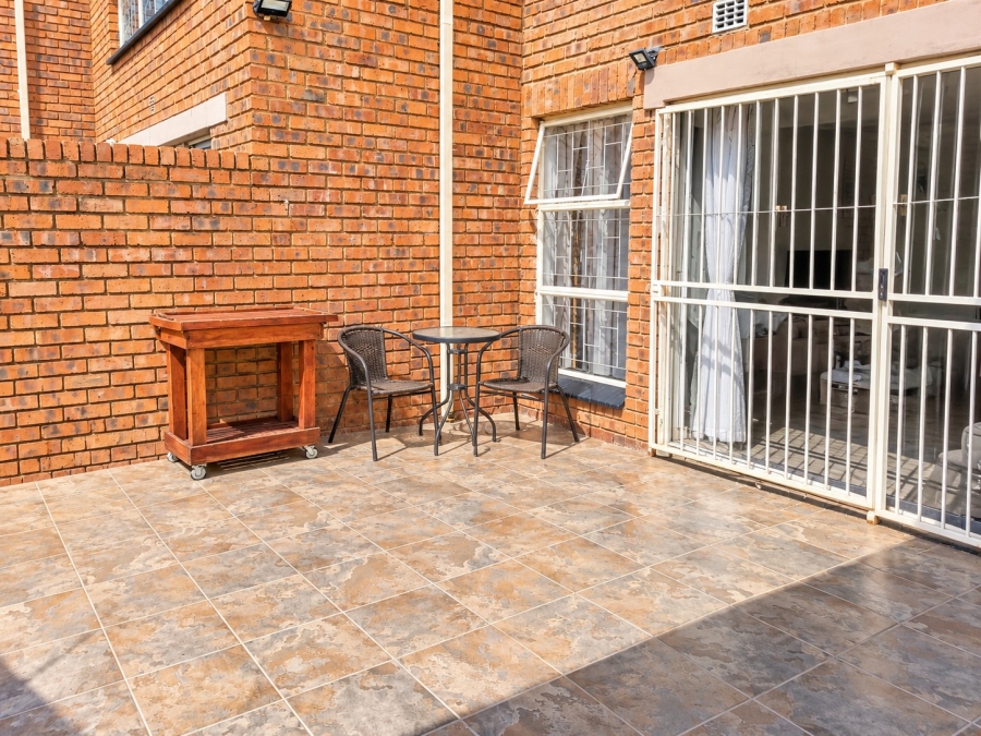 2 Bedroom Property for Sale in Rynfield Gauteng