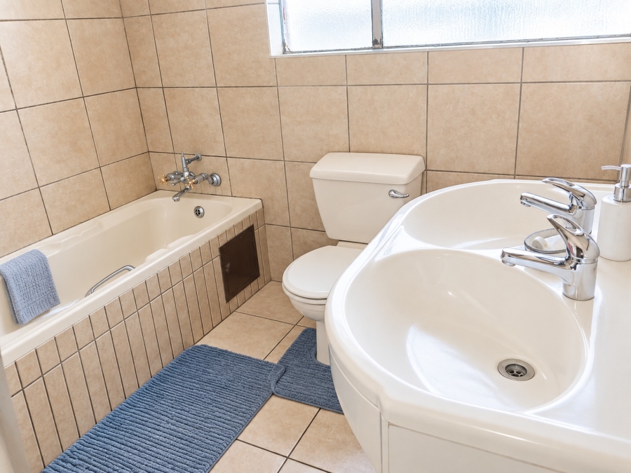 2 Bedroom Property for Sale in Rynfield Gauteng