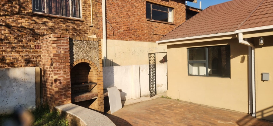 5 Bedroom Property for Sale in Rynsoord Gauteng