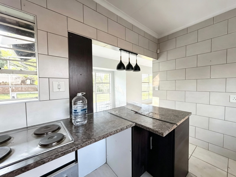 4 Bedroom Property for Sale in Van Riebeeck Park Gauteng