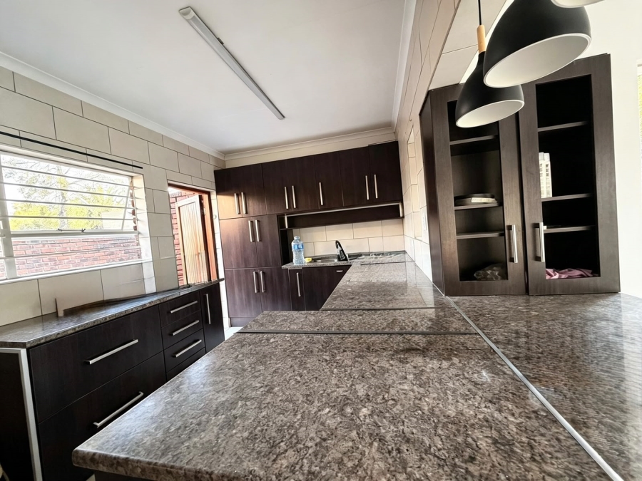 4 Bedroom Property for Sale in Van Riebeeck Park Gauteng